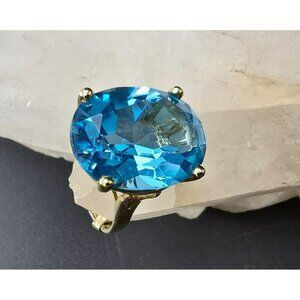 Stunning Swiss Blue Topaz Cocktail Ring 14K Gold Vintage Statement Jewelry HS177